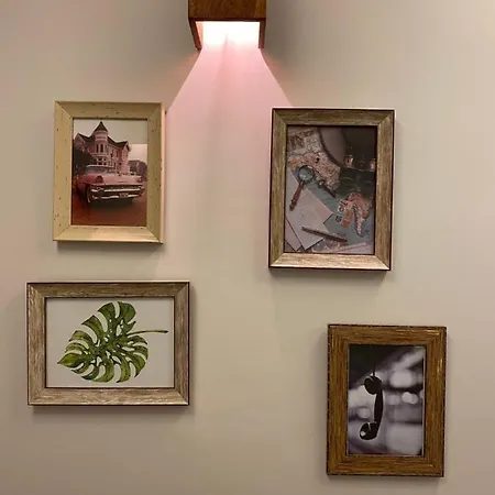 Vera Hotel *