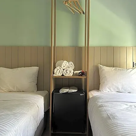 Vera Hotel *